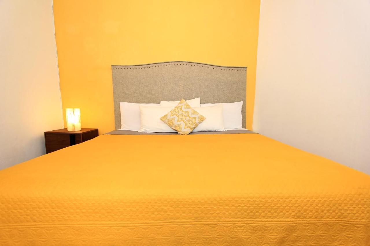 Hotel Universidad Γκουαναχουάτο Εξωτερικό φωτογραφία