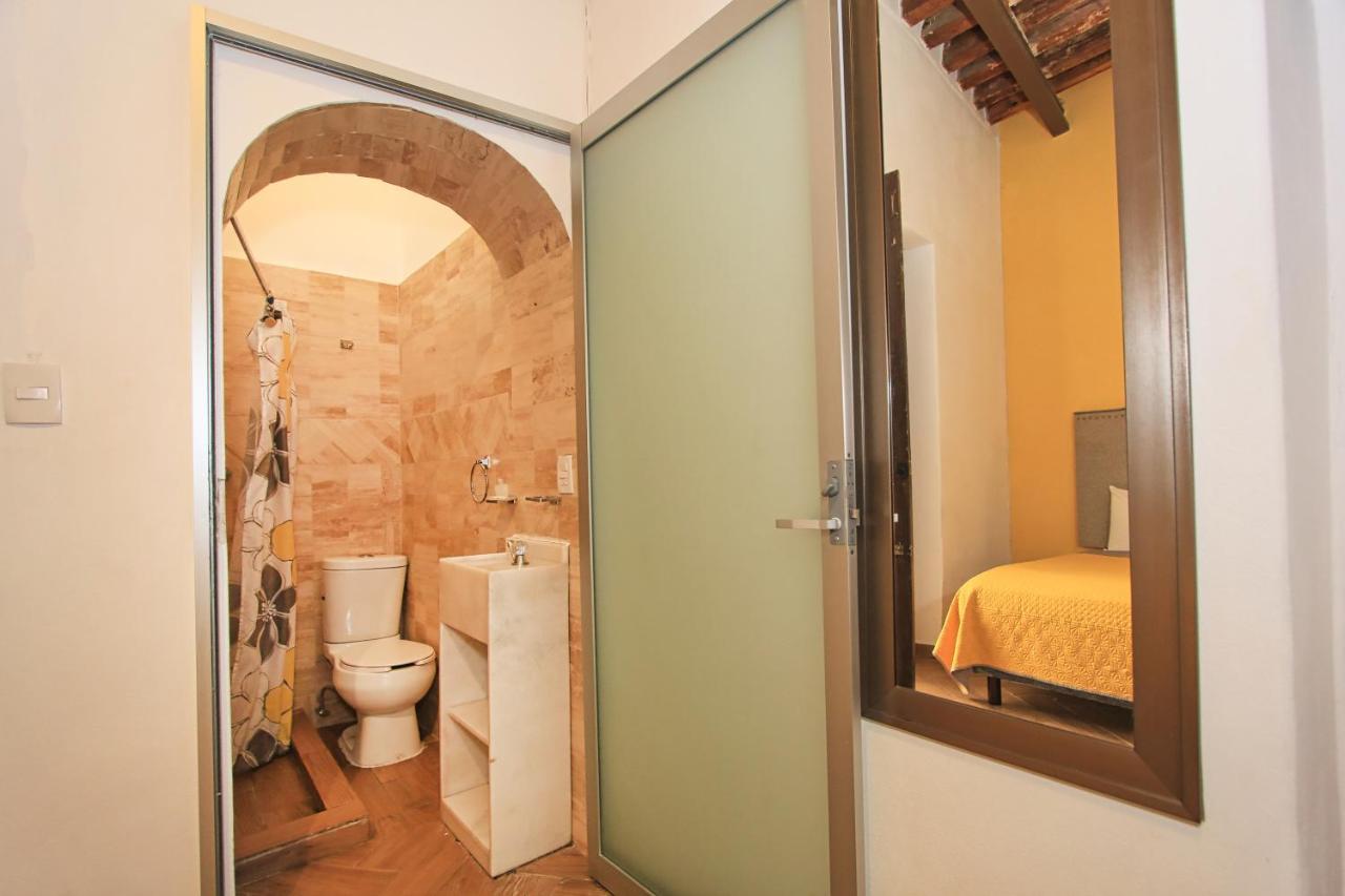 Hotel Universidad Γκουαναχουάτο Εξωτερικό φωτογραφία