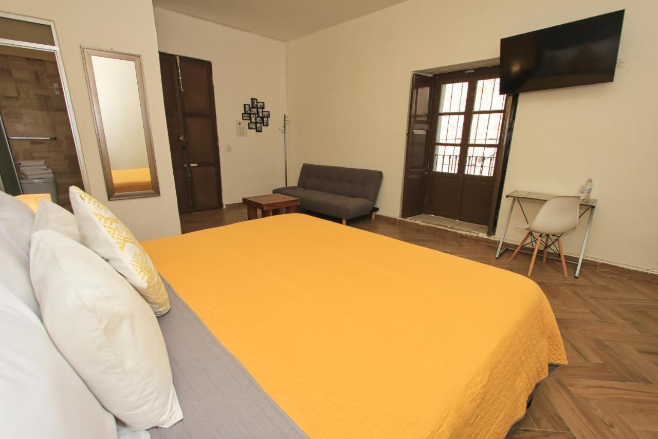 Hotel Universidad Γκουαναχουάτο Εξωτερικό φωτογραφία