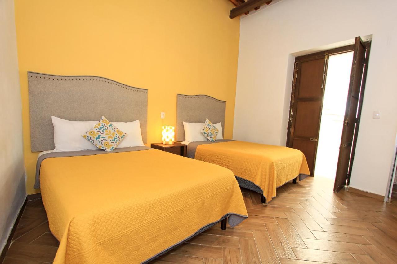 Hotel Universidad Γκουαναχουάτο Εξωτερικό φωτογραφία