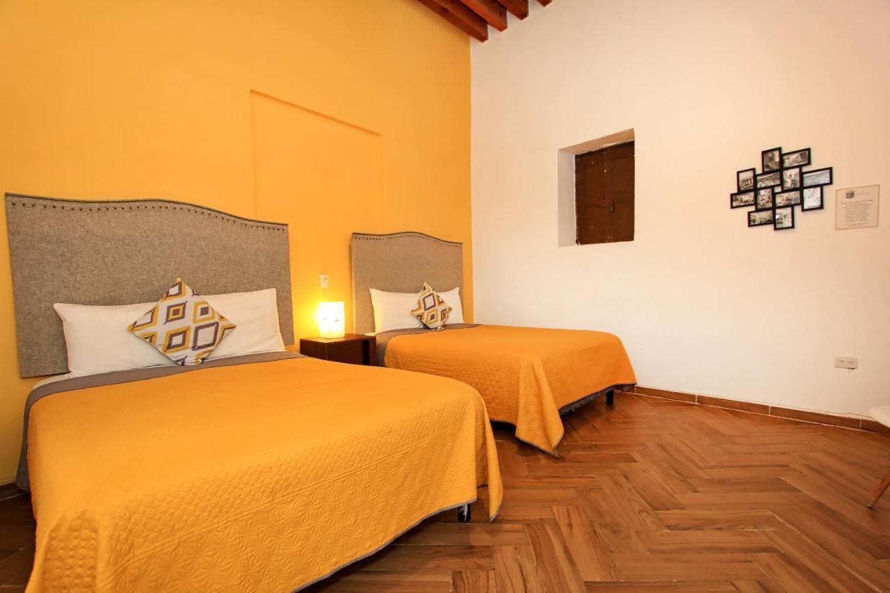 Hotel Universidad Γκουαναχουάτο Εξωτερικό φωτογραφία